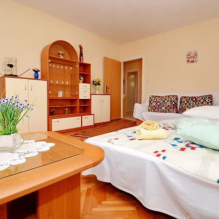 Apartament Franko *